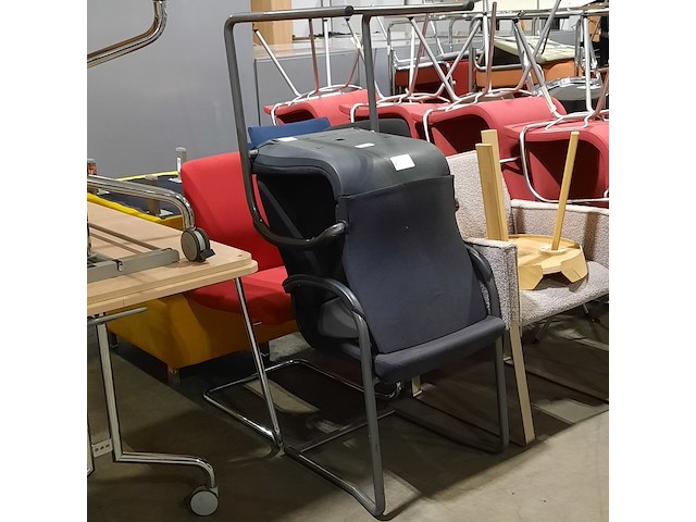 Partij diverse stoelen, o.a ahrend - afbeelding 10 van  11