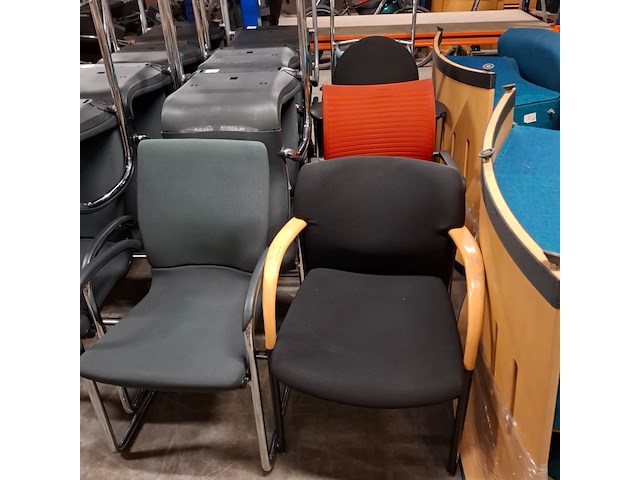 Partij diverse stoelen, o.a. kusch co - afbeelding 7 van  9