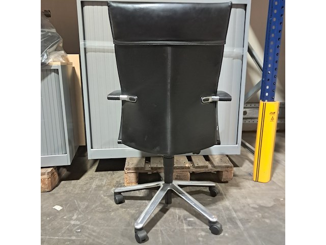 Partij diverse stoelen, o.a. vitra, klober - afbeelding 3 van  9