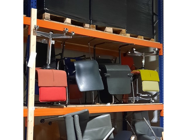 Partij diverse stoelen - afbeelding 3 van  10
