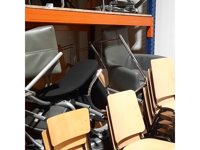 Partij diverse stoelen - afbeelding 9 van  10
