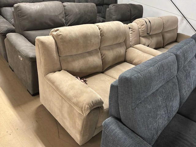 Partij diverse stoffen en leren bankstellen (32x) - afbeelding 21 van  42