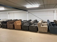 Partij diverse stoffen en leren bankstellen (32x) - afbeelding 35 van  42