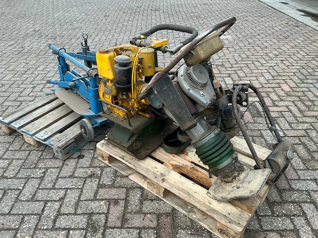 Partij diverse stratenmakersgereedschap (4x) - afbeelding 13 van  15