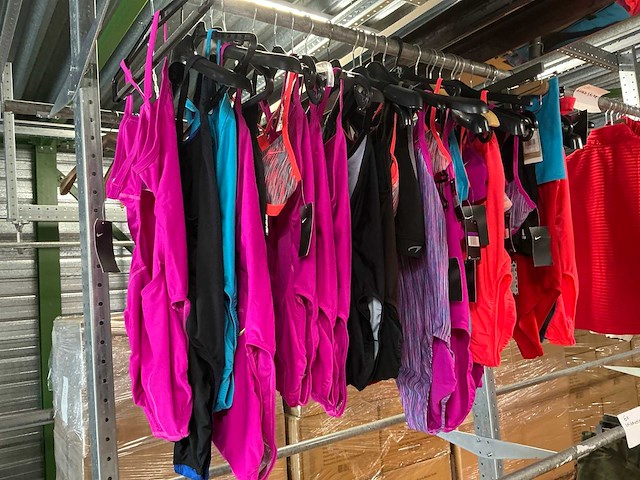 Partij diverse swimwear o.a nike (30x) - afbeelding 1 van  13