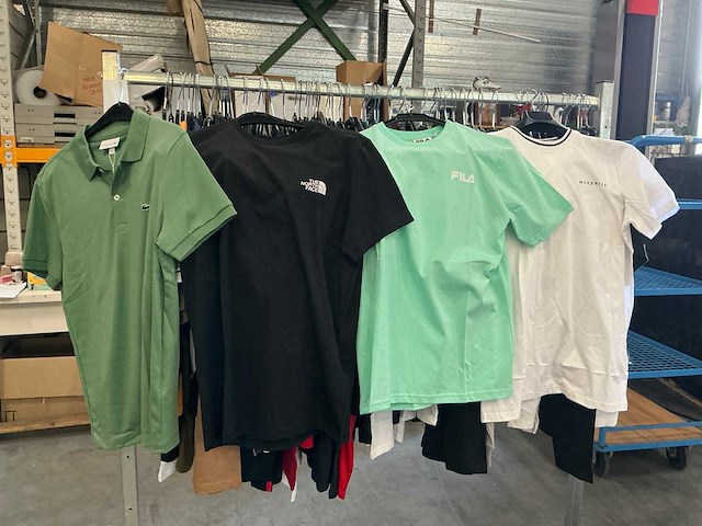 Partij diverse t-shirts o.a nike/supply&demand/puma/etc (62x) - afbeelding 5 van  12