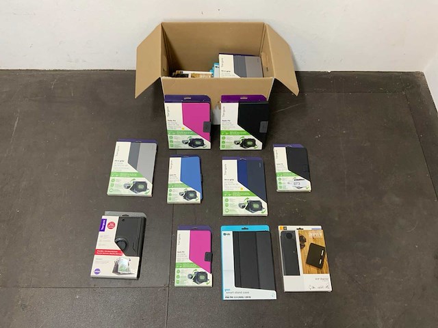 Partij diverse tablethouders - afbeelding 1 van  12