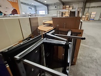 Partij diverse tafels en bureaus - afbeelding 10 van  15