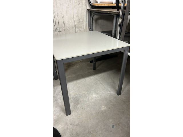 Partij diverse tafels en stoelen, ahrend/assenburg b.v. - afbeelding 7 van  11