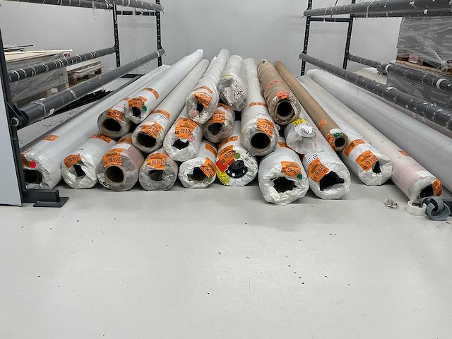 Partij diverse tapijt en vinyl rollen - afbeelding 4 van  4