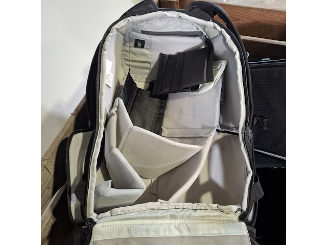 Partij diverse tassen, o.a lowepro - afbeelding 6 van  8