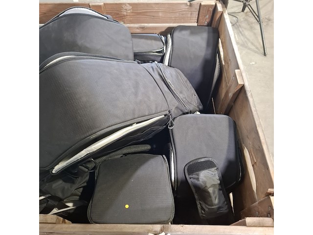 Partij diverse tassen, o.a lowepro - afbeelding 8 van  8