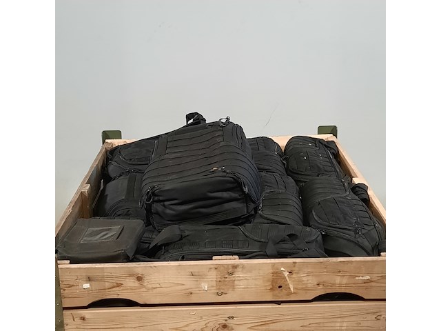 Partij diverse tassen, o.a. lowepro - afbeelding 2 van  6