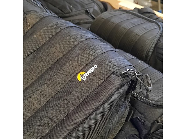 Partij diverse tassen, o.a. lowepro - afbeelding 4 van  6