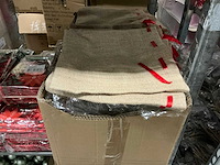 Partij diverse tassen/decoratie/kerstballen (2734x) - afbeelding 1 van  9