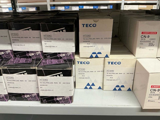 Partij diverse te hulprelais & ac magnetic contactors (157x) - afbeelding 4 van  8