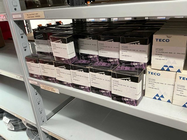 Partij diverse te hulprelais & ac magnetic contactors (157x) - afbeelding 8 van  8
