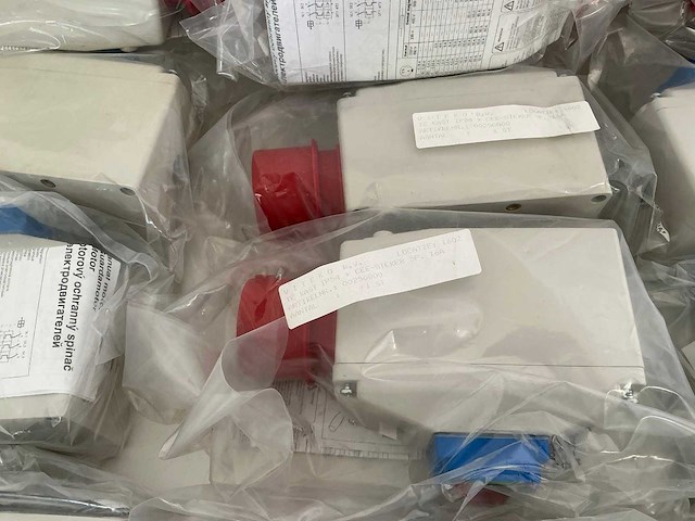 Partij diverse te kasten + cee stekers (24x) - afbeelding 3 van  7