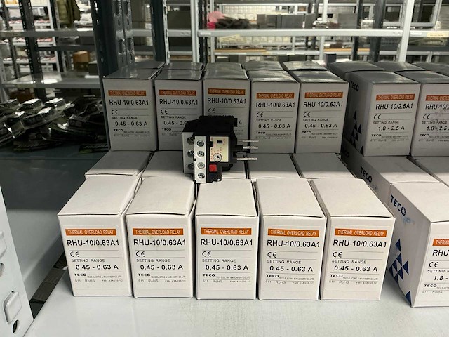 Partij diverse teco&taian schakelaars (315x) - afbeelding 2 van  21