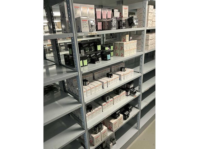 Partij diverse teco&taian schakelaars (315x) - afbeelding 12 van  21