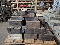 Partij diverse tegels en stenen op 5x pallet - afbeelding 15 van  19