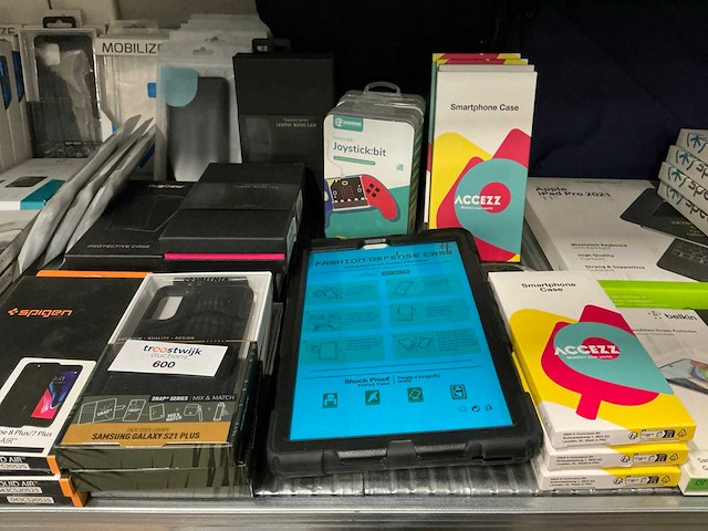 Partij diverse telefoon/overige elektronika benodigdheden (114x) - afbeelding 13 van  13