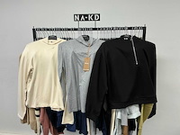 Partij diverse tiffosi/calvinkleinjeans/tommyjeans/etc dames kleding (62x) - afbeelding 2 van  49