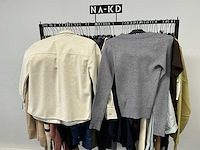 Partij diverse tiffosi/calvinkleinjeans/tommyjeans/etc dames kleding (62x) - afbeelding 4 van  49