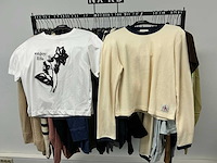 Partij diverse tiffosi/calvinkleinjeans/tommyjeans/etc dames kleding (62x) - afbeelding 8 van  49