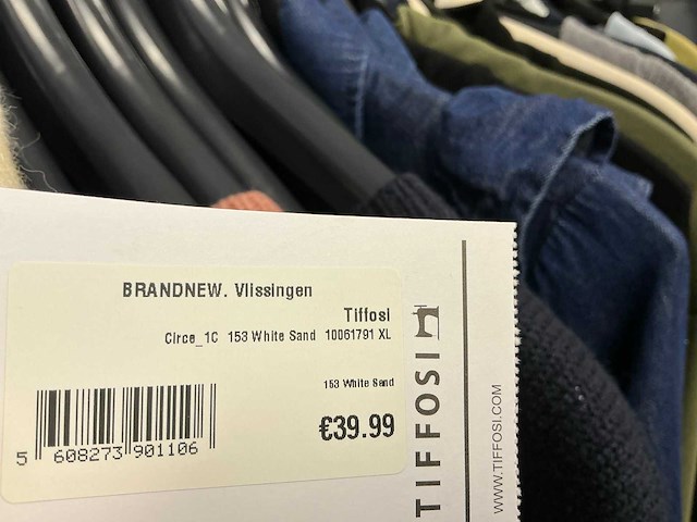 Partij diverse tiffosi/calvinkleinjeans/tommyjeans/etc dames kleding (62x) - afbeelding 18 van  49