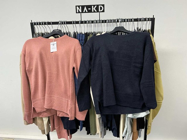 Partij diverse tiffosi/calvinkleinjeans/tommyjeans/etc dames kleding (62x) - afbeelding 45 van  49