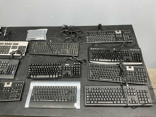 Partij diverse toetsenborden - afbeelding 3 van  16