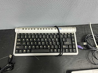 Partij diverse toetsenborden - afbeelding 4 van  16