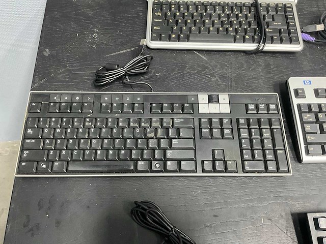 Partij diverse toetsenborden - afbeelding 5 van  16
