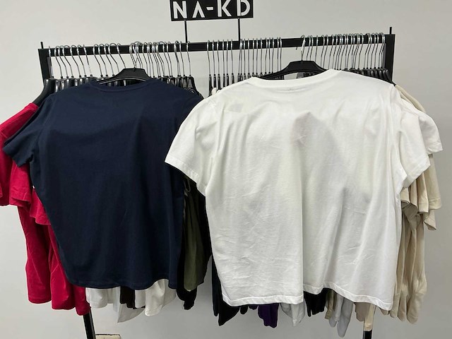 Partij diverse tommy jeans & calvin klein jeans dames t-shirts (72x) - afbeelding 6 van  32