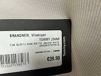 Partij diverse tommy jeans & calvin klein jeans dames t-shirts (72x) - afbeelding 19 van  32