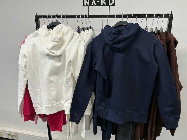 Partij diverse tommy jeans dames hoodies (26x) - afbeelding 13 van  14
