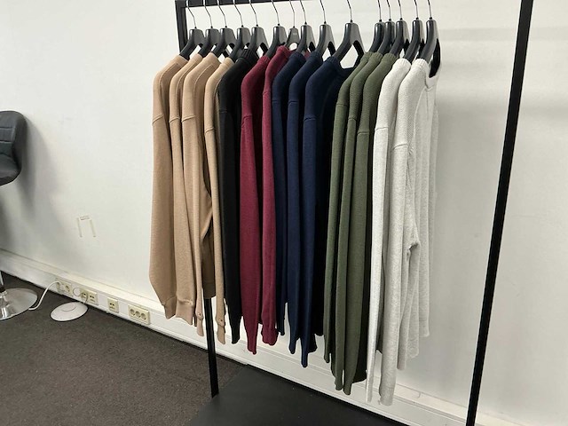 Partij diverse tommy jeans heren truien (15x) - afbeelding 12 van  20