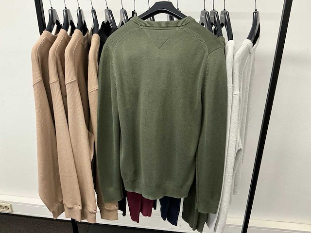 Partij diverse tommy jeans heren truien (15x) - afbeelding 17 van  20