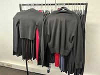 Partij diverse tommy jeans/calvin klein dames truien (51x) - afbeelding 28 van  31