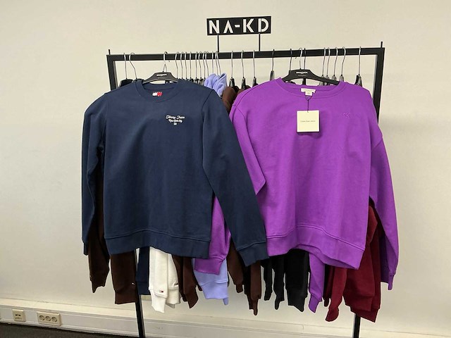 Partij diverse tommy jeans/calvin klein jeans dames truien/vesten (27x) - afbeelding 18 van  22