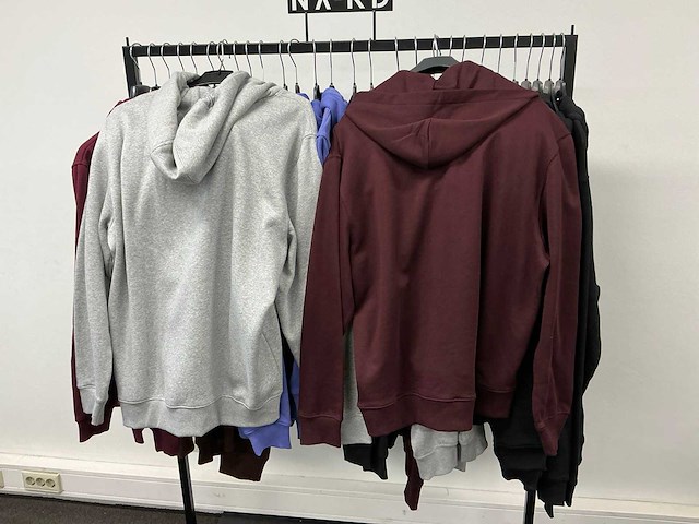 Partij diverse tommyjeans/calvinklein/lyle&scott/purepath heren hoodies (30x) - afbeelding 2 van  21