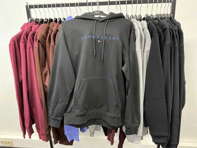Partij diverse tommyjeans/calvinklein/lyle&scott/purepath heren hoodies (30x) - afbeelding 3 van  21