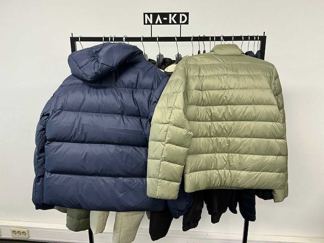 Partij diverse tommyjeans/calvinklein/lyle&scott/purepath heren jassen/bodywarmers (21x) - afbeelding 21 van  26