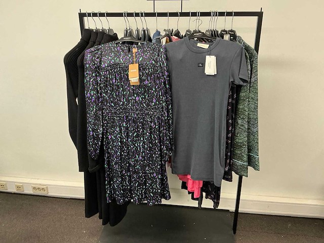 Partij diverse tommyjeans/hugoboss/calvinkleinjeans/armaniexchange/scotch&soda dames jurken (21x) - afbeelding 20 van  24
