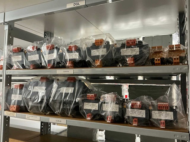 Partij diverse trafo transformatoren (15x) - afbeelding 1 van  12