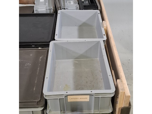 Partij diverse transportkisten en koffers - afbeelding 2 van  5