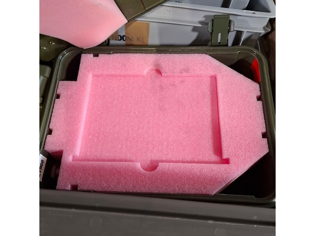 Partij diverse transportkisten en koffers - afbeelding 7 van  8