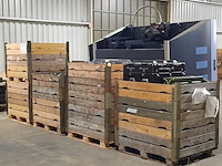 Partij diverse transportkisten