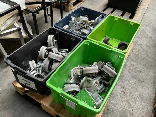 Partij diverse transportwielen - afbeelding 1 van  6